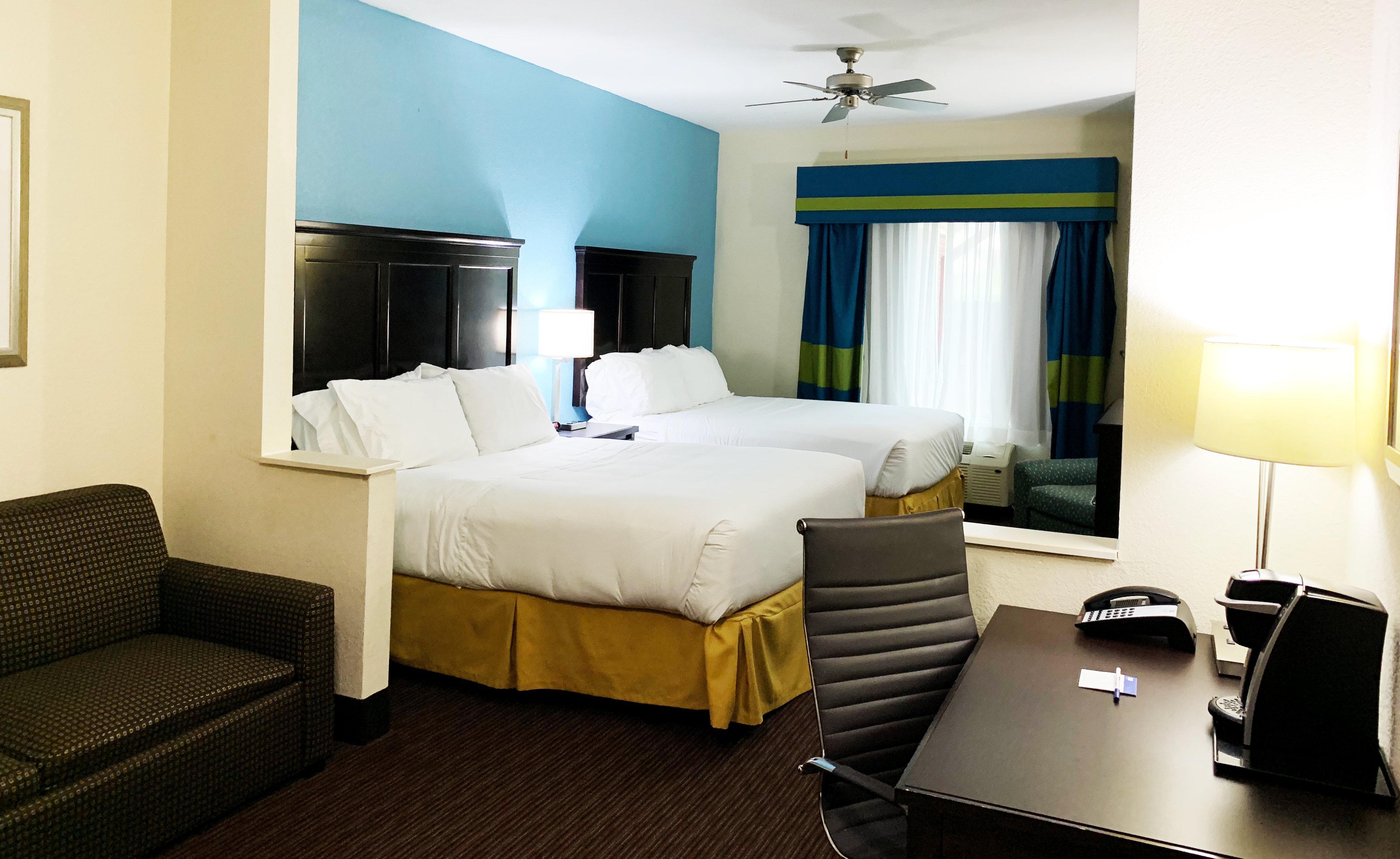 Holiday Inn Express Hotel & Suites Gainesville By Ihg Exteriör bild